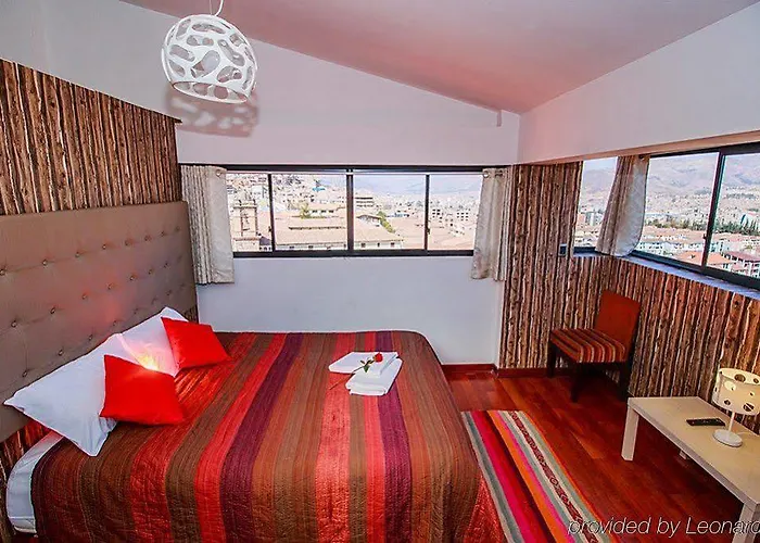 Hotel Imagen Plaza *